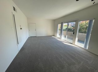 147 S Oak Knoll Ave APT 201, Pasadena, CA 91101