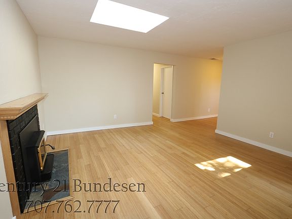 3rd image of 1401 Lauren Dr