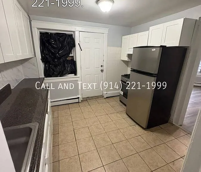 99 Ash St — Photo 6