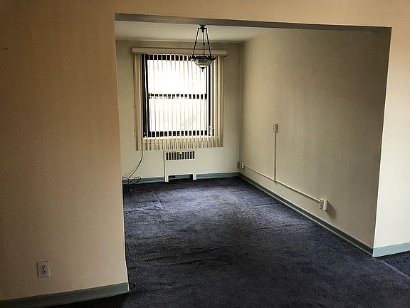 5th image of 75 Lee Ave APT 1A