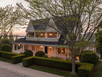 17 Paige St, Hingham, MA, 02043