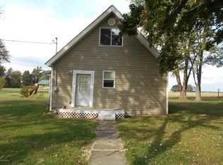1208 Church St, Xenia, IL 62899
