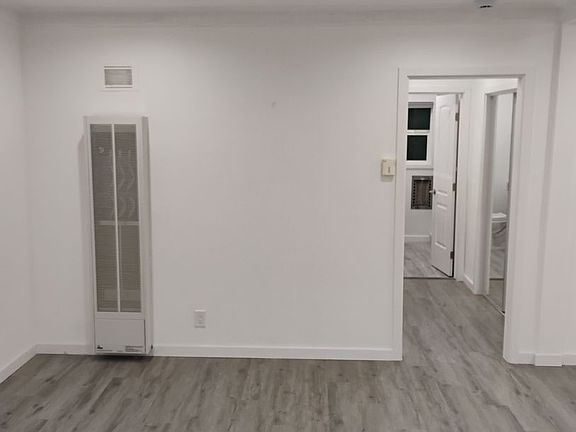 2nd image of 924 N Curson Ave APT 3