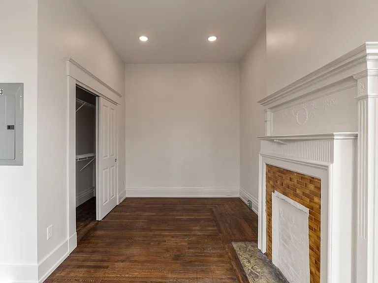 1007 Dayton St — Photo 16