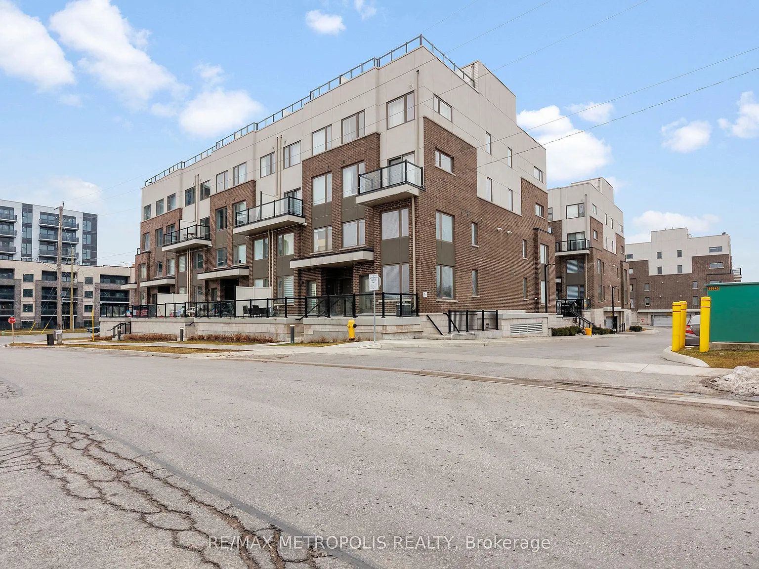 2 bed, $2,800 — Photo 1
