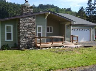 94386 Orchard Ln, Gold Beach, OR 97444