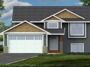 1310 W 6th St, Rush City, MN 55069