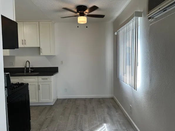 14747 Delano St APT 1, Van Nuys, CA 91411