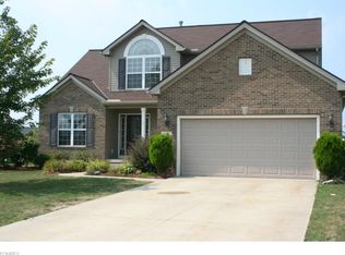 6182 Granite Ln, North Ridgeville, OH 44039