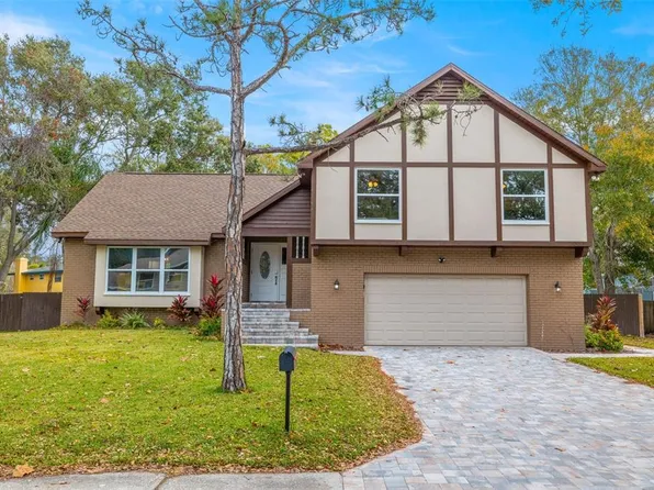8445 144th Ln, Seminole, FL 33776