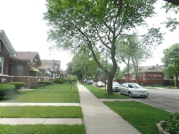 3rd image of 5425 W Hirsch St