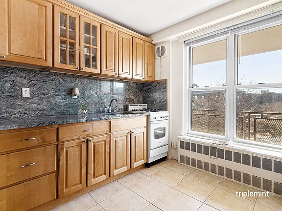 3rd image of 35-51 85th St APT 6A