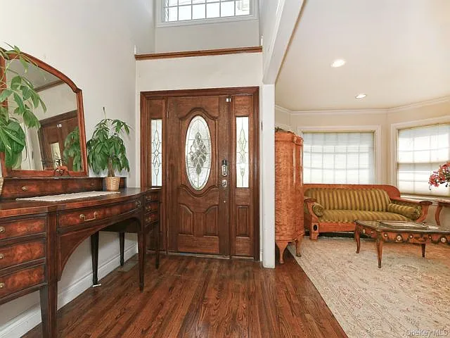 13 Sheppard St — Photo 4
