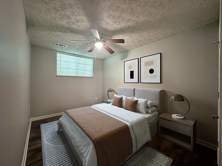 2021 N Sizer Ave #L — Photo 66