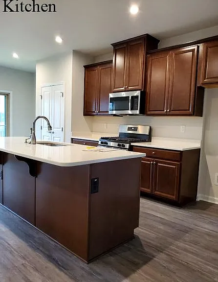 214 Timber Forest Ln — Photo 5