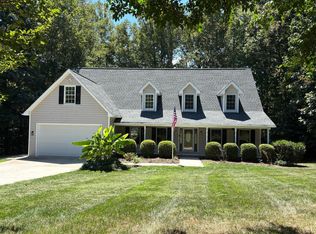 21 Hunters Mill Ln, Evington, VA 24550