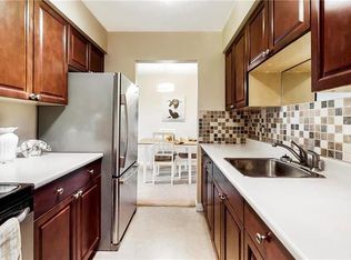 1597 Midgard Ave #303, Saanich, BC