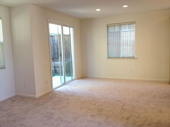 4th image of 217 Kapalua Bay Cir