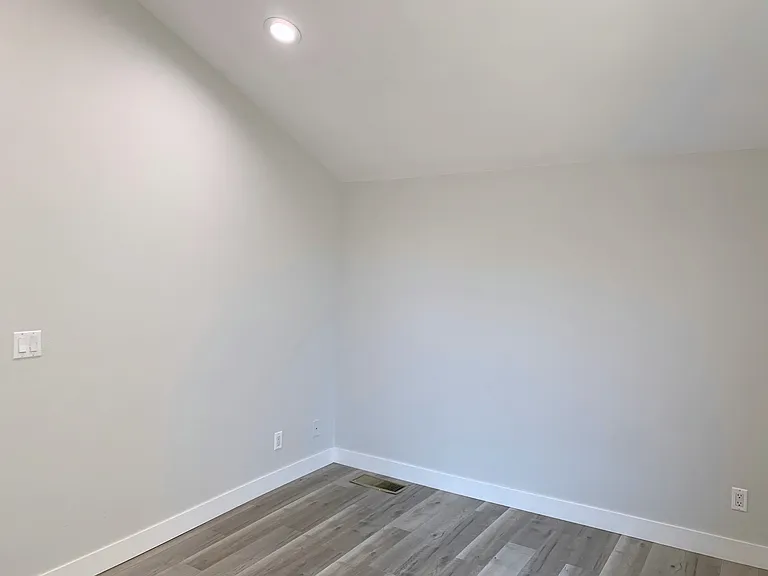 5238 Cartwright Ave #7 — Photo 10