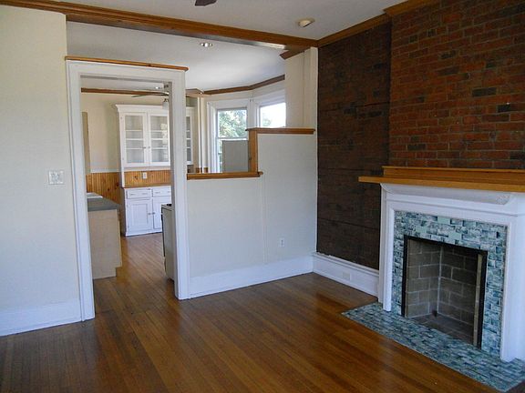 2nd image of 228 Lexington Ave APT 1