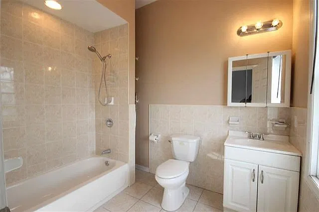 4 bed, 1400 sqft, $3,300 — Photo 4
