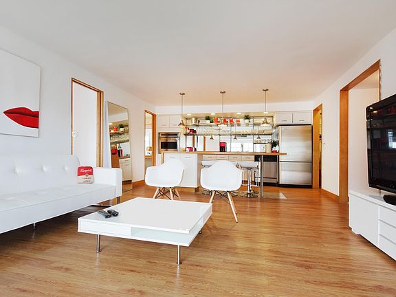 3rd image of 1754 Meridian Ave APT 501