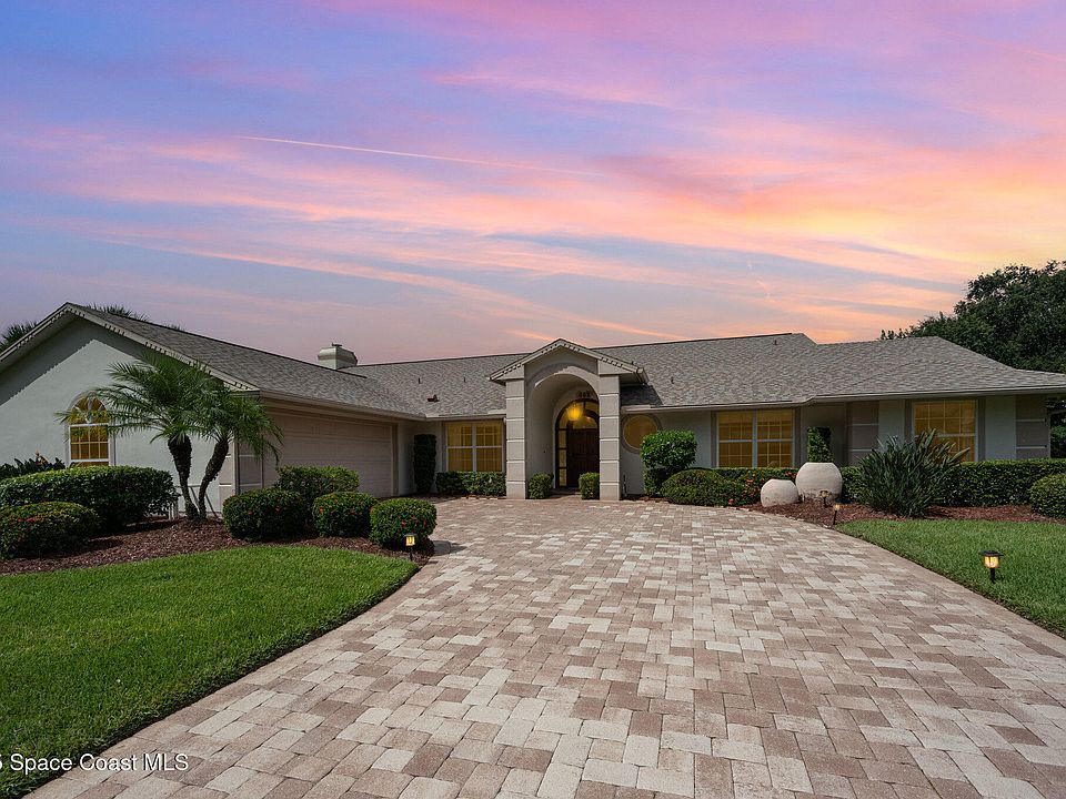 1st image of 662 Rossmoor Cir