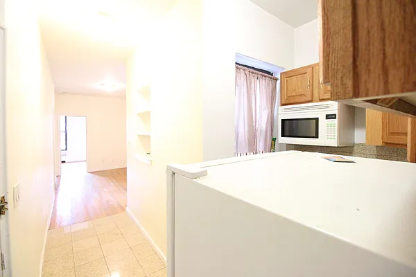 Rented by Luxor Homes & Investment Realty | media 28