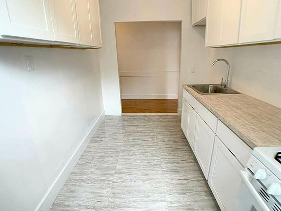 2nd image of 2540 Ocean Ave #Dd4