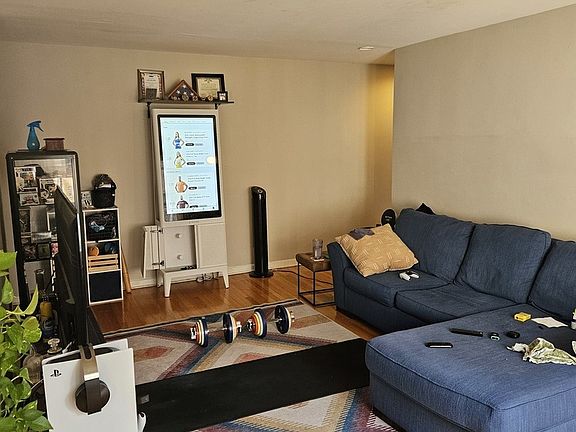 3rd image of 2424 W Estes Ave APT 4B