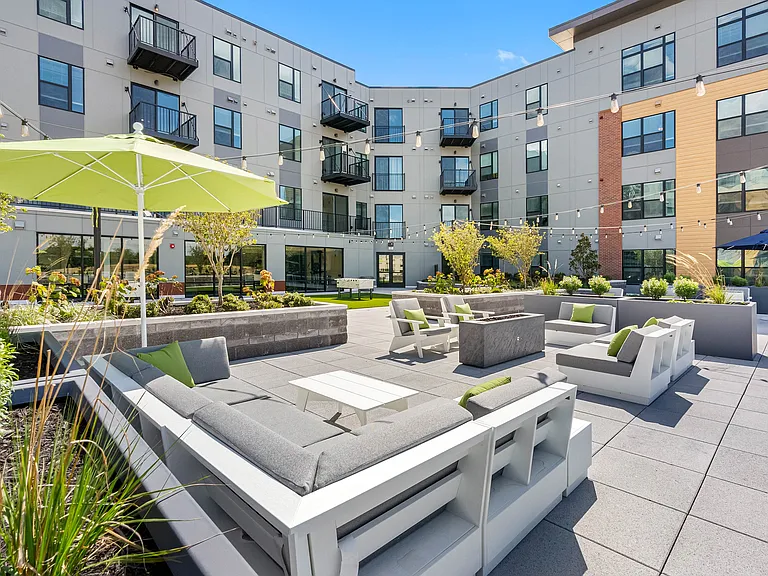 The James at Springline — Photo 21