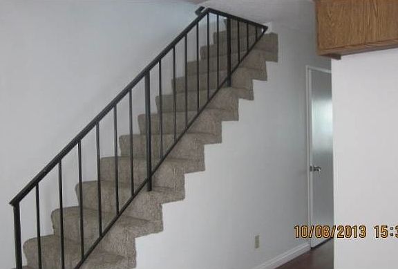 3rd image of 55 N Mar Vista Ave APT 5