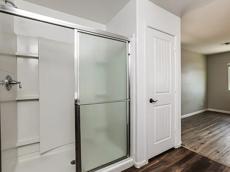10340 W Hilton Ave — Photo 12