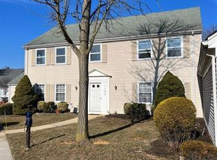 139 Plymouth Ln, Monroe Township, NJ 08831