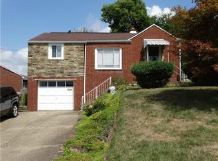 215 Creston Dr, West Mifflin, PA 15122