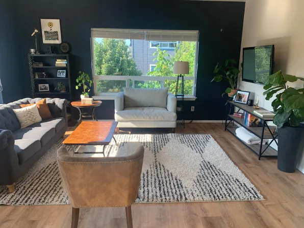 500 Darby Dr Unit 302, Bellingham, WA 98226