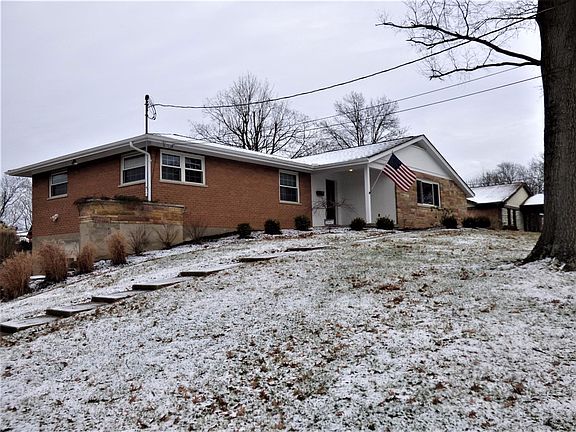 2nd image of 2445 Dorian Dr