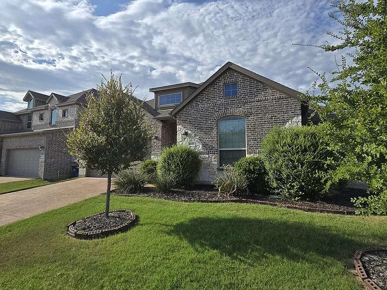 4009 Magnolia Ridge Dr — Photo 3