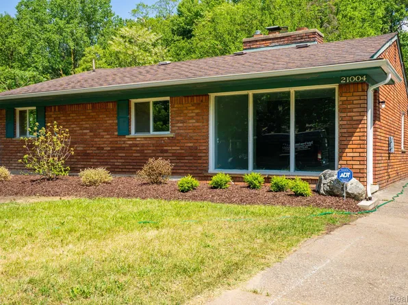 21004 Westover Ave, Southfield, MI 48075