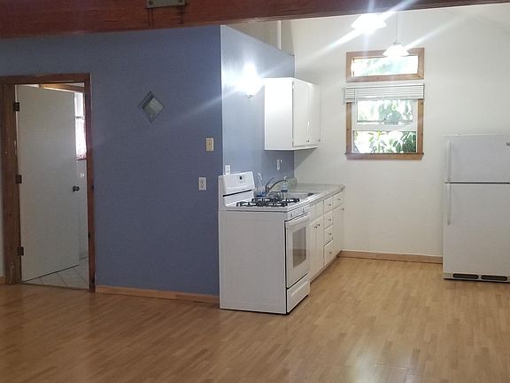 4th image of 5257 Sylmar Ave