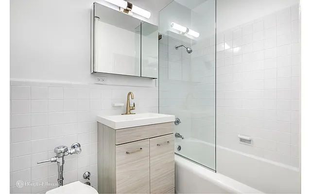 Sold by Douglas Elliman | media 20