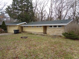 N66W23890 Vista Ln, Sussex, WI 53089