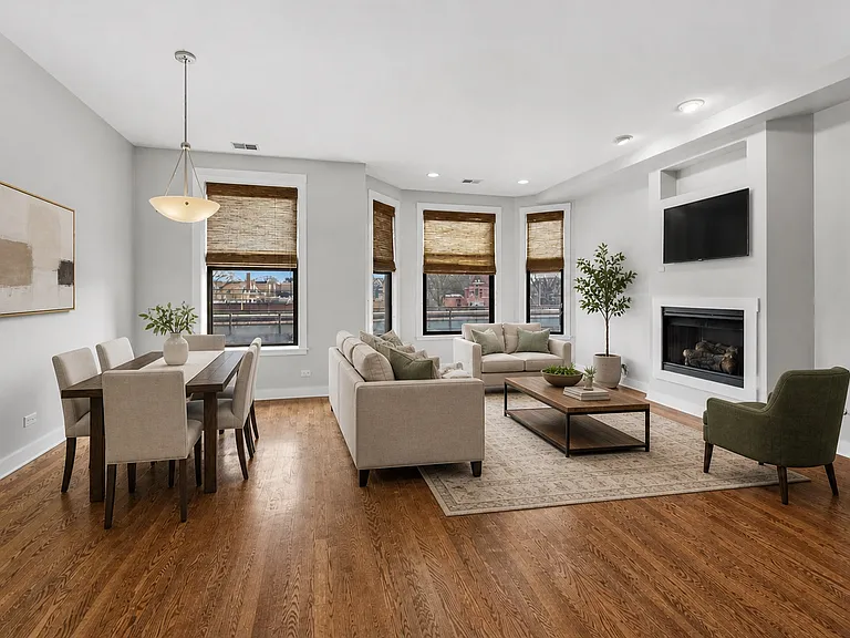 812 North Blvd #201 — Photo 1