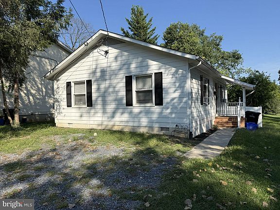 2nd image of 380 Shawnee Ave