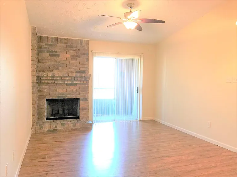 10555 Turtlewood Ct #2403 — Photo 4