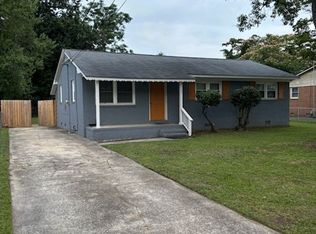 1083 Revere St, Fayetteville, NC 28304