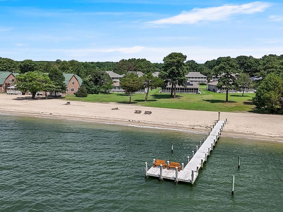 1st image of 17265 Crab Pot Ln