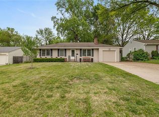 7914 W 92nd Ter, Overland Park, KS 66212