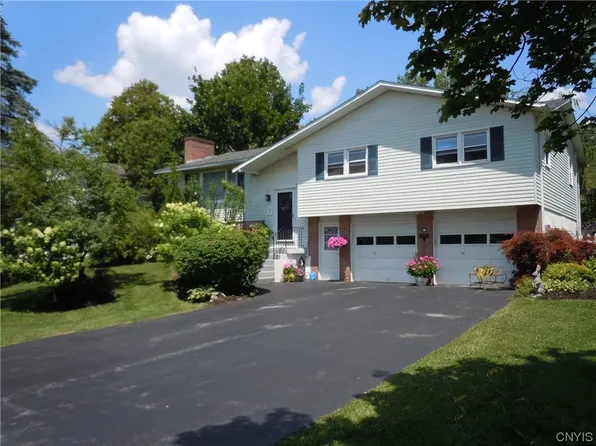 4910 Ledyard Dr, Manlius, NY 13104