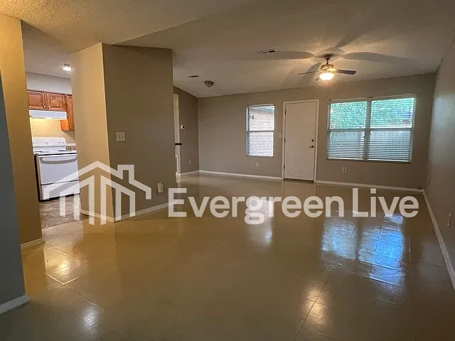 2 bed, 2.0 bath, 1135 sqft, $1,145 — Photo 4